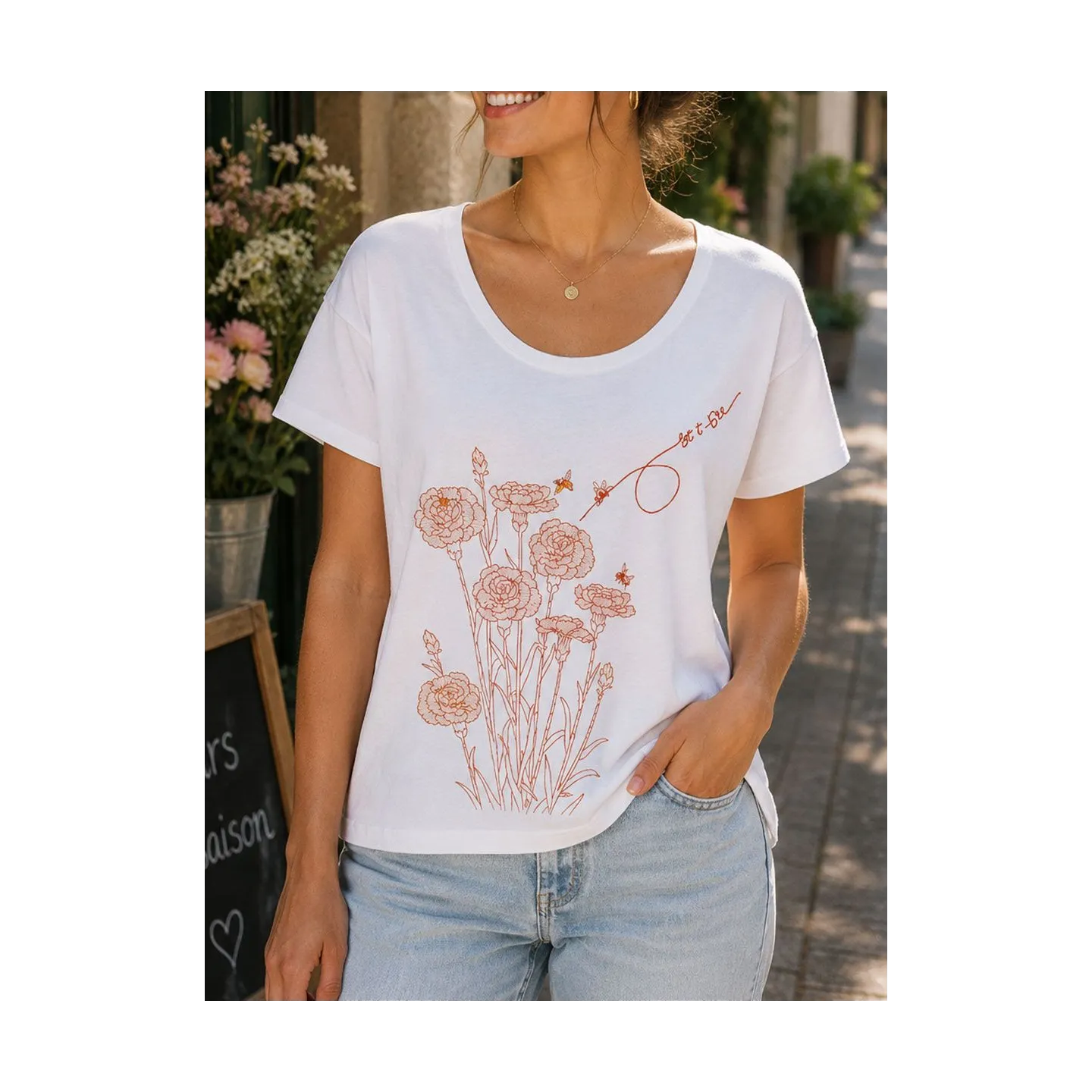 Le T-shirt loose femme  let it bee fleurs