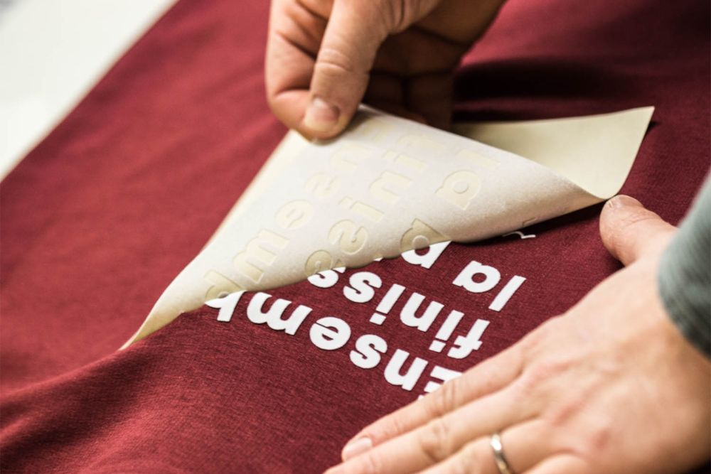 Décollage des calques sur textile